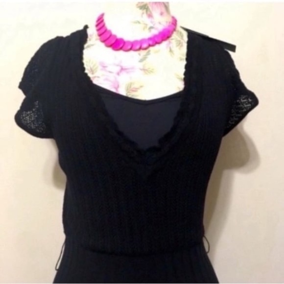 🔴 Offers Please! BCBGmaxAzria Black Pleated Ruffle Black Dress! 🔥 - Picture 7 of 12